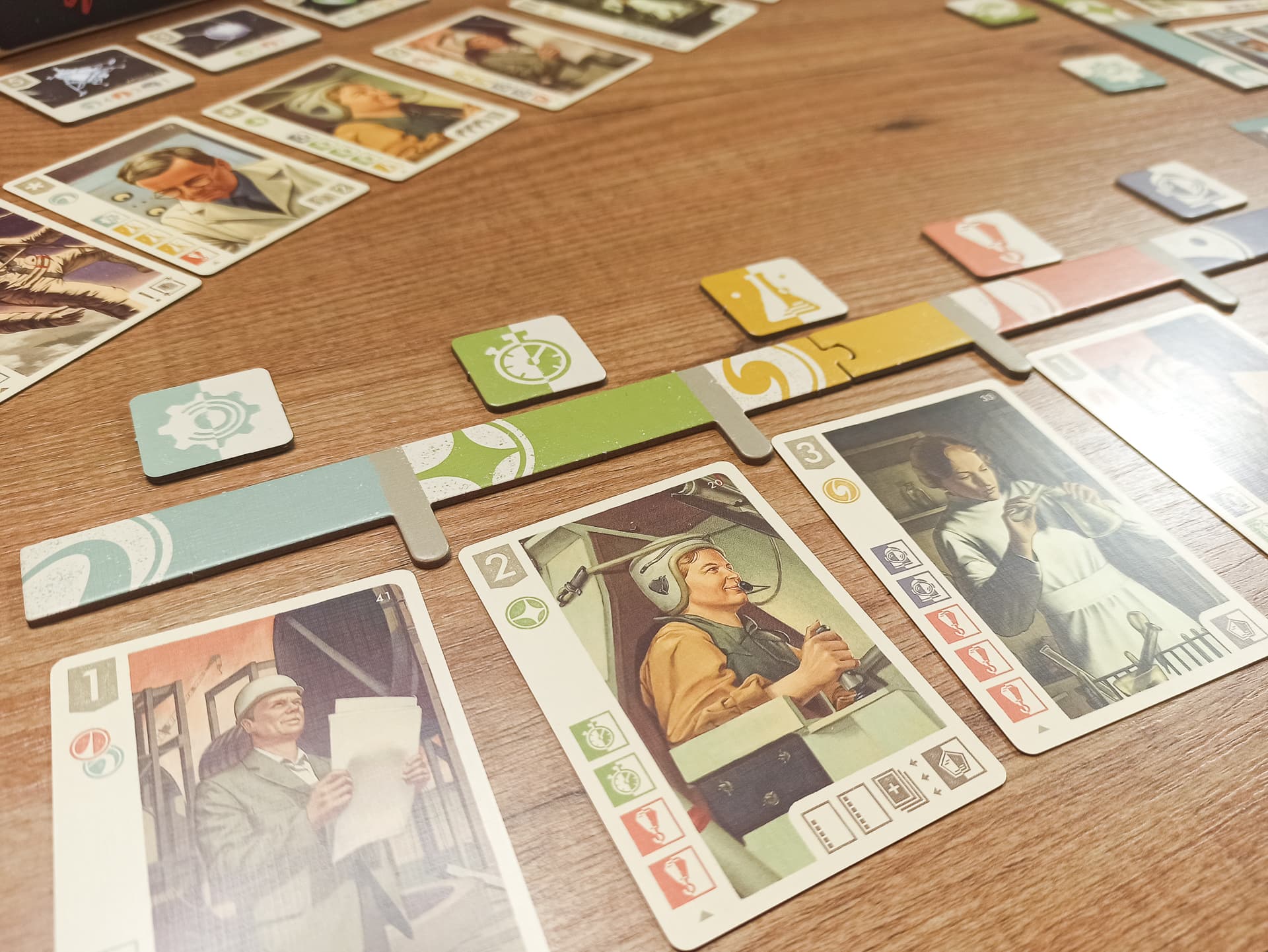 Spielkarten und Plättchen Space Explorers